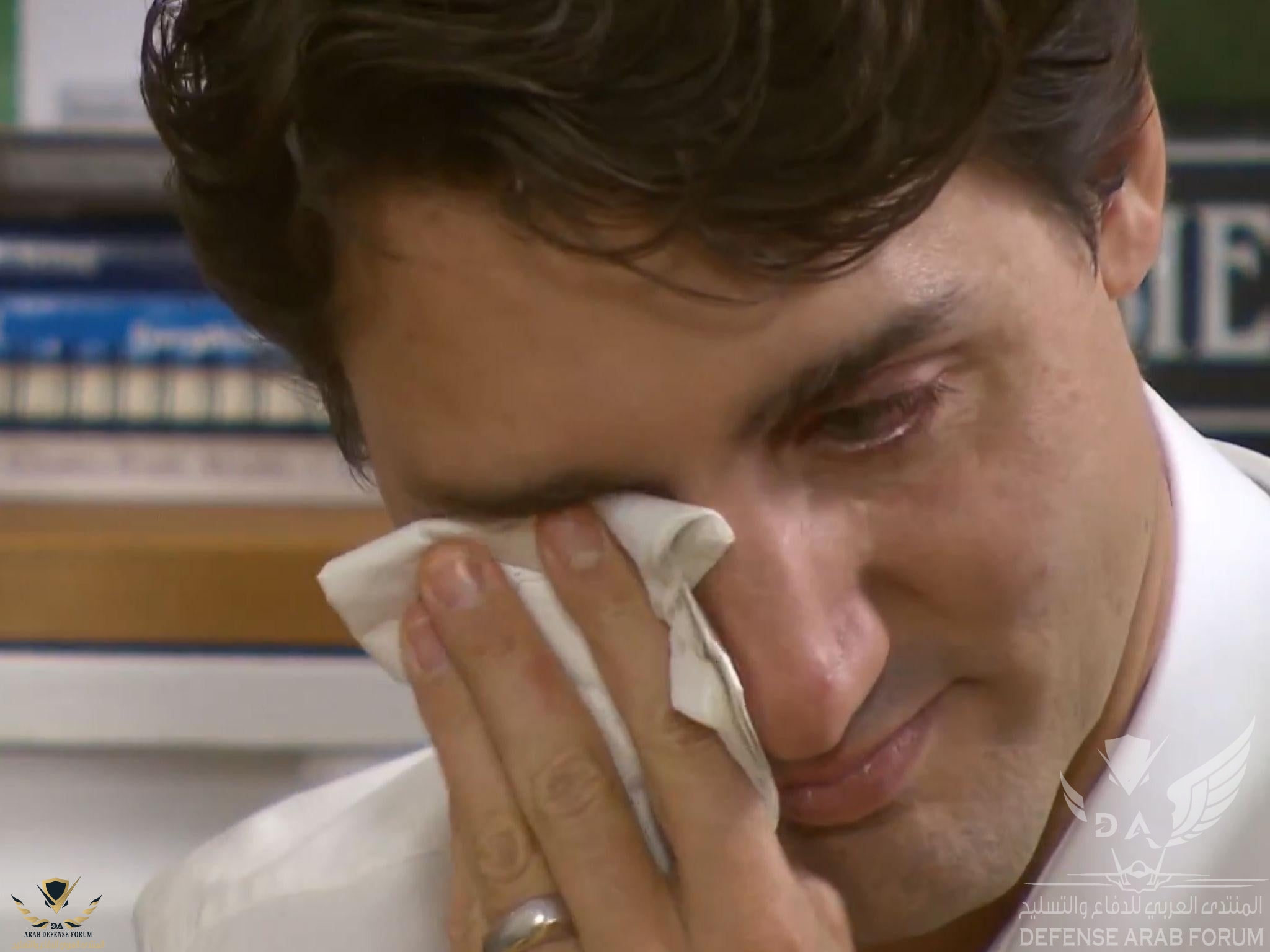 justintrudeaucrying.jpg