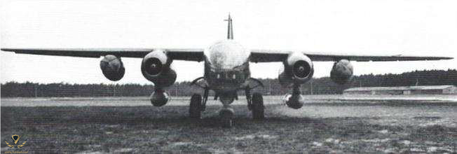 Arado+234+V9+with+auxiliary+rocket+boosters+under+its+wings.png