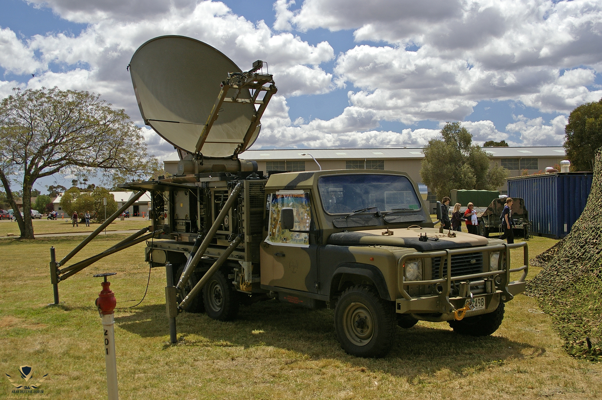RAAF_1CCS_Land_Rover_6x6_Parakeet_at_RAAF_Base_Wagga.jpg