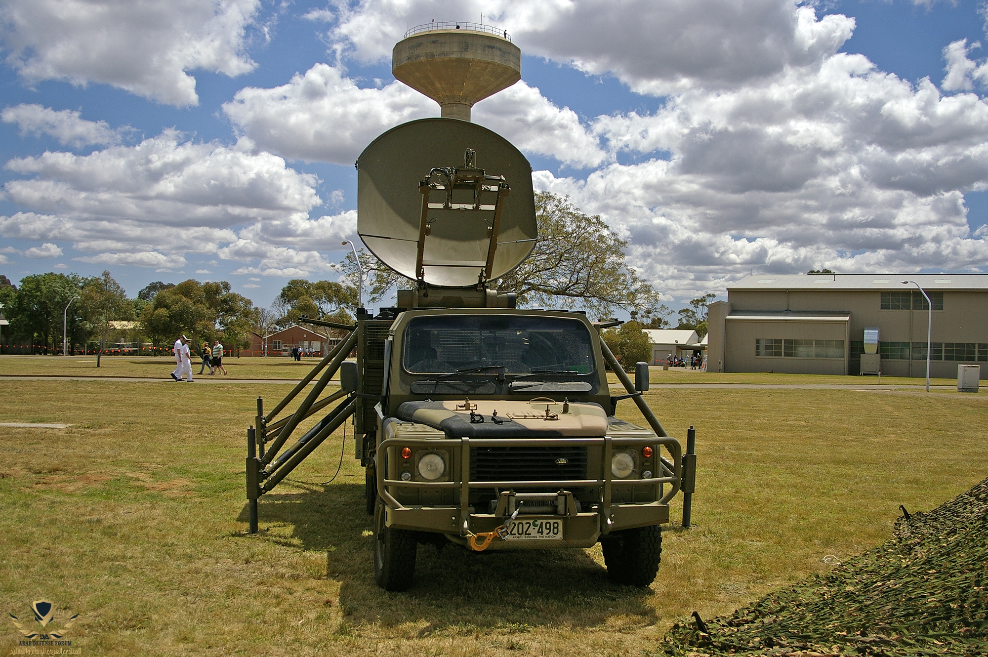 RAAF_1CCS_Land_Rover_6x6_Parakeet_at_RAAF_Base_Wagga_(1).jpg