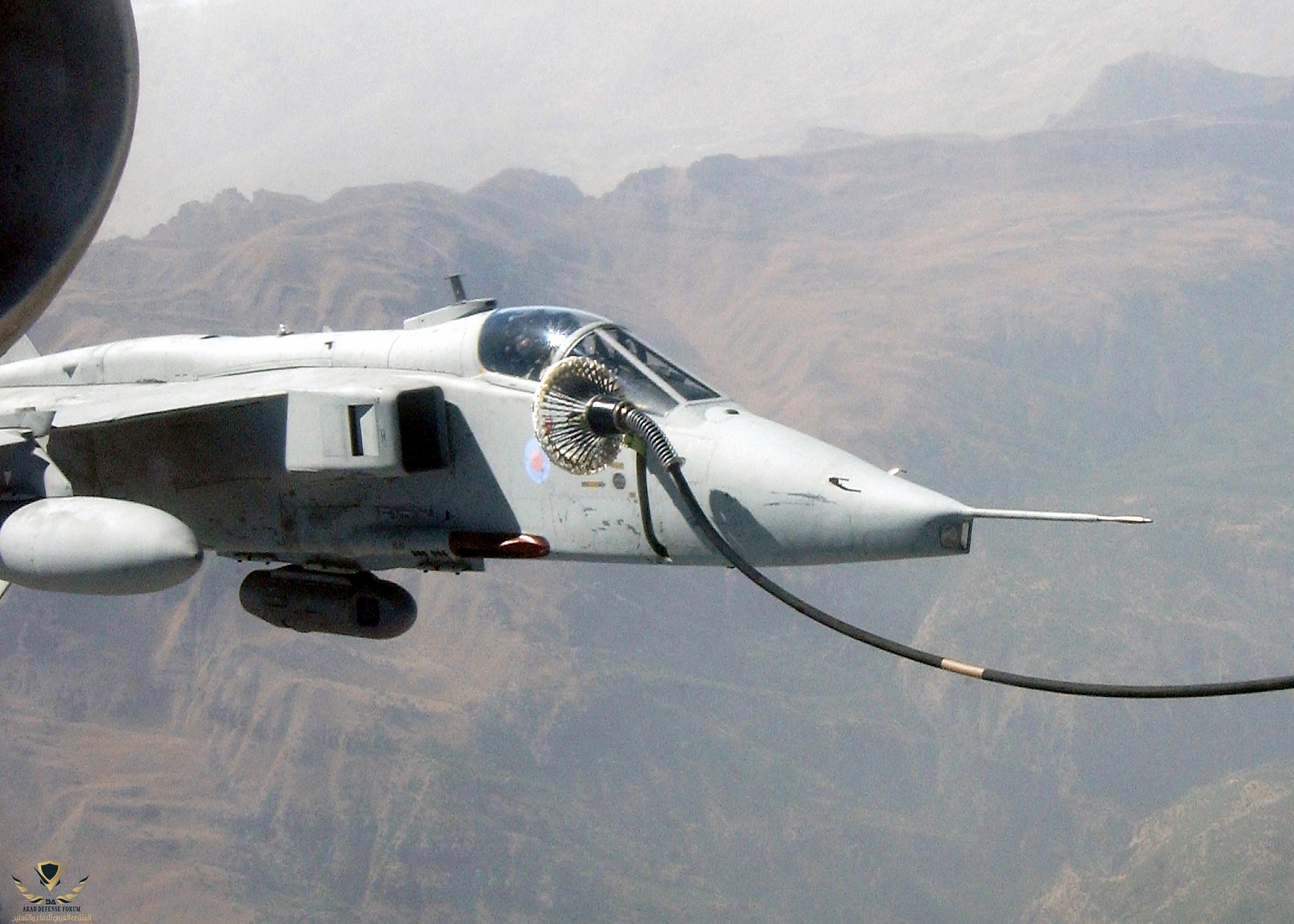 Jaguar_54Sqn_refueling_2002.jpeg