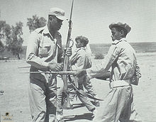 220px-Egyptian_instructing.jpg