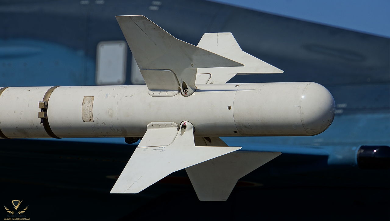 1280px-JASDF_AAM-3_Wing_in_Hamamatsu_Air_Base_20140928.JPG