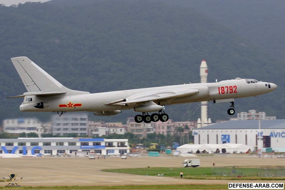 PLAAF_Xian_HY-6_Li_Pang.jpg