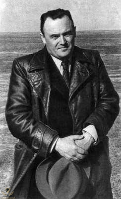 Sergei_Korolev_at_the_Kapustin_Yar_firing_range_in_1953_node_full_image_2.jpg