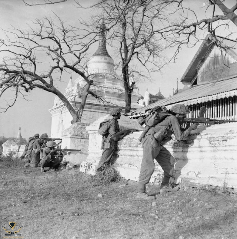 Indian_troops_among_pagodas_on_Mandalay.jpg