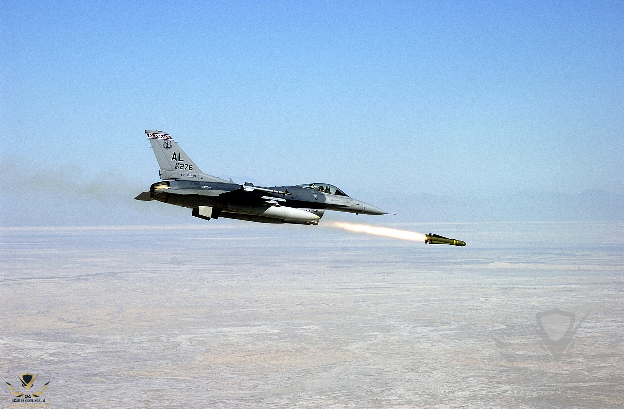 F-16C_fires_an_AGM-65D_Maverick.jpeg