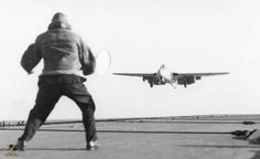 f77ac1efd78c71fba561ffdaf9fa1306--de-havilland-vampire-jet-plane.jpg