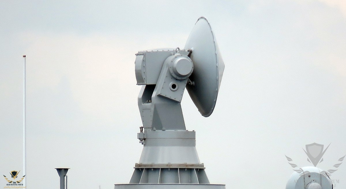 1200px-Wuhu_(539)_Frigate_-_Type_347G_Radar.jpg