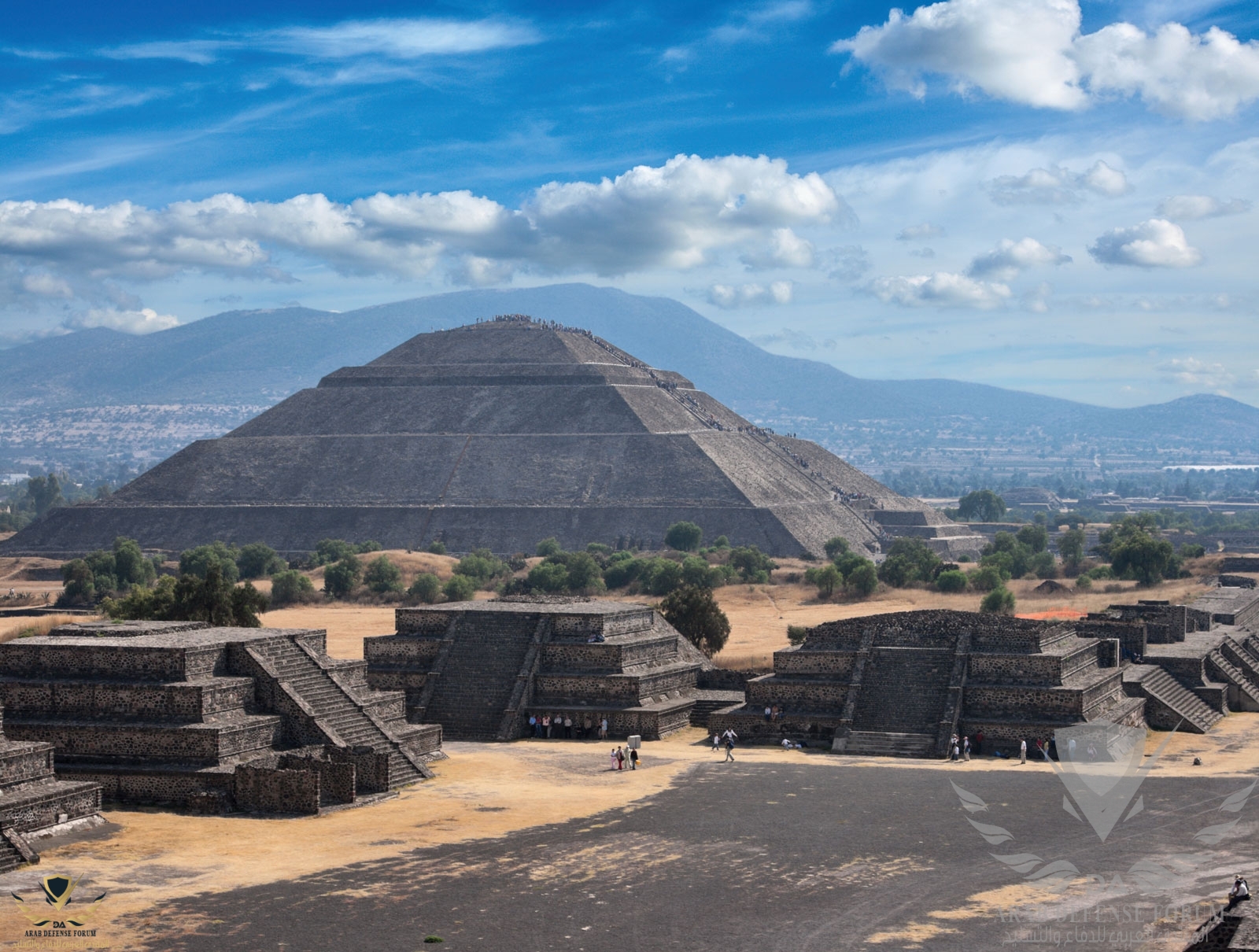 Pyramid-of-the-Sun-city-Mexico-Teotihuacan.jpg