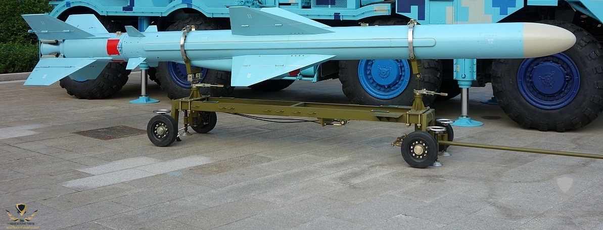 1200px-YJ-83J_Missile_20170902.jpg