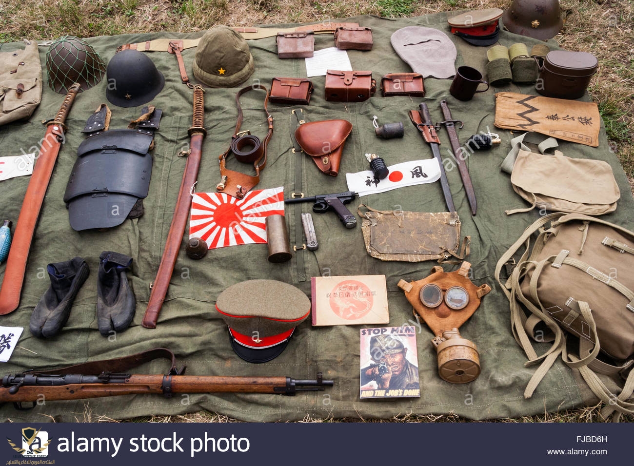 war-and-peace-show-england-display-of-ww2-japanese-imperial-army-equipment-FJBD6H.jpg