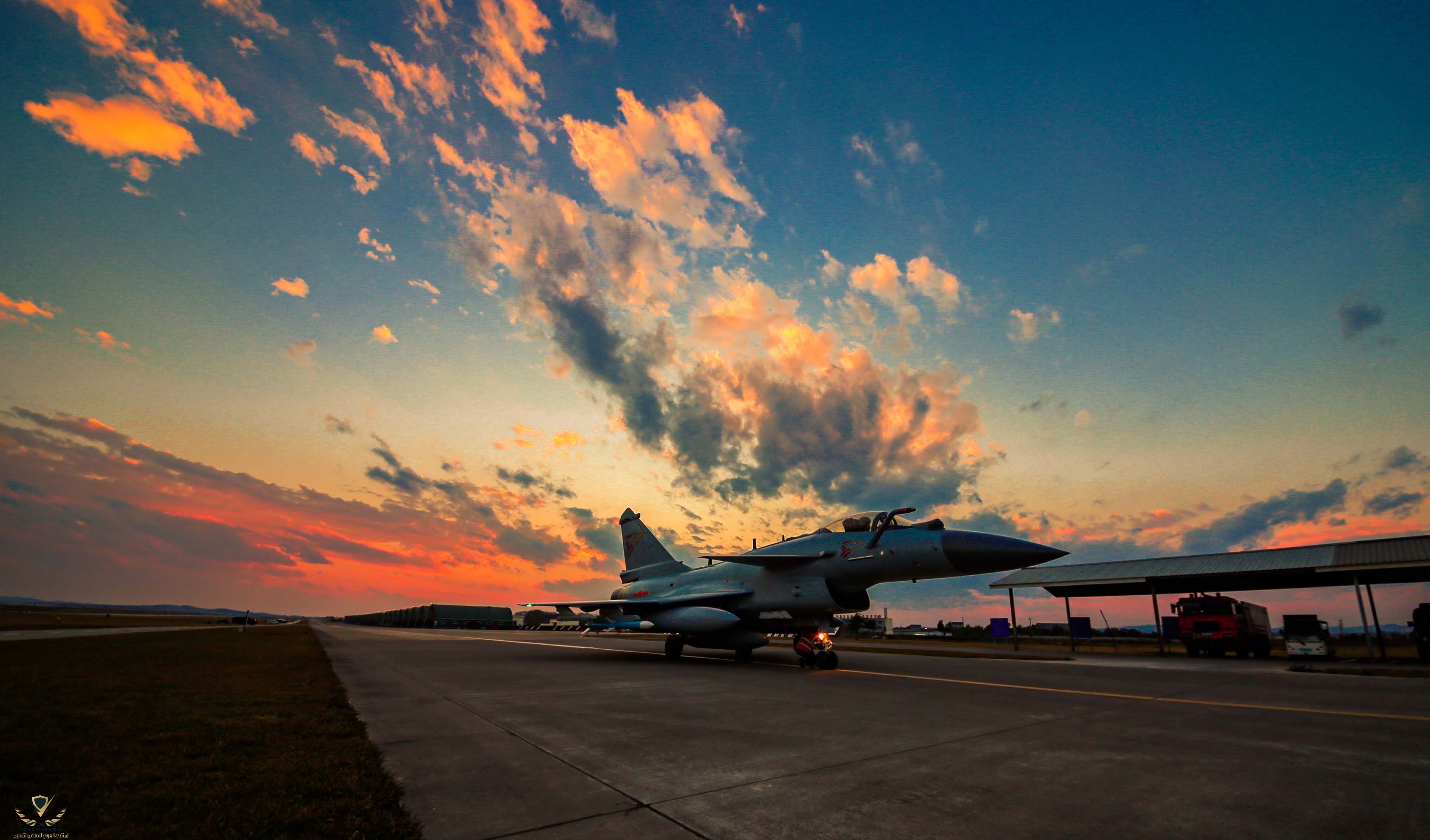 China PLAAF J-10 fighter jet.jpg