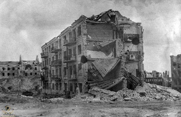 Pavlov's_House.jpg