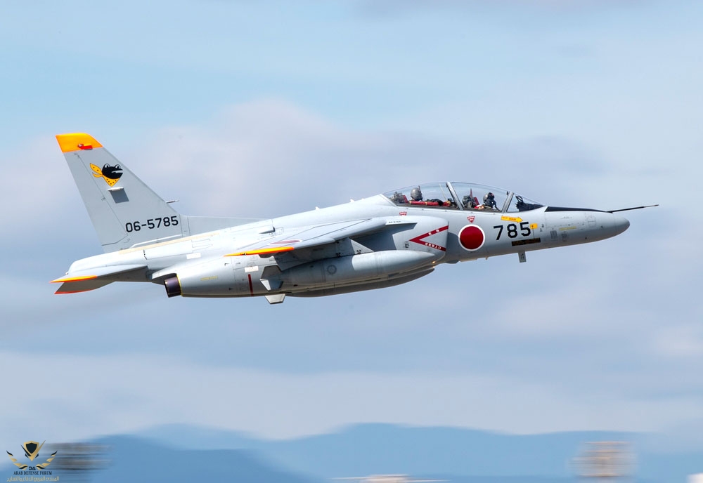 kawasaki-t4-intermediate-jet-trainer-japan.jpg