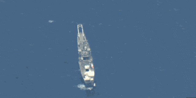 boomb-1531855175-1.gif