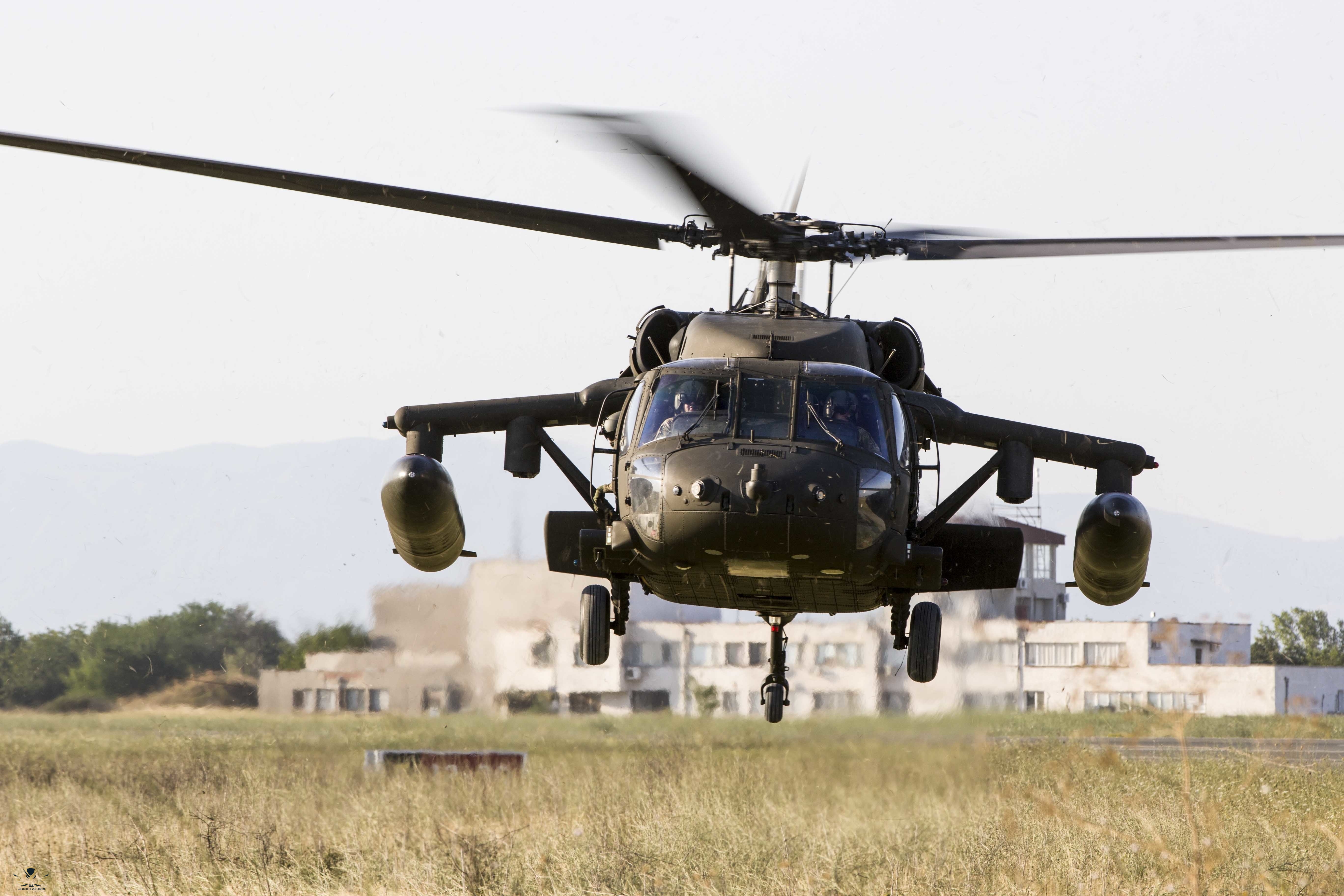 uh-60-blackhawk-2528323.jpg