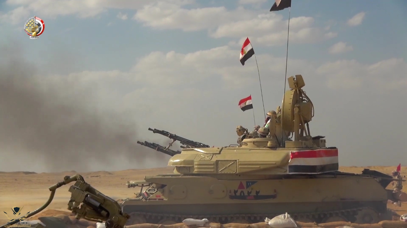  قوات الدفاع الجوى السودانى يلتقى قائد قوات الدفاع الجوى المصرى ويتفقد عدد من الوحدات[(001027)...JPG