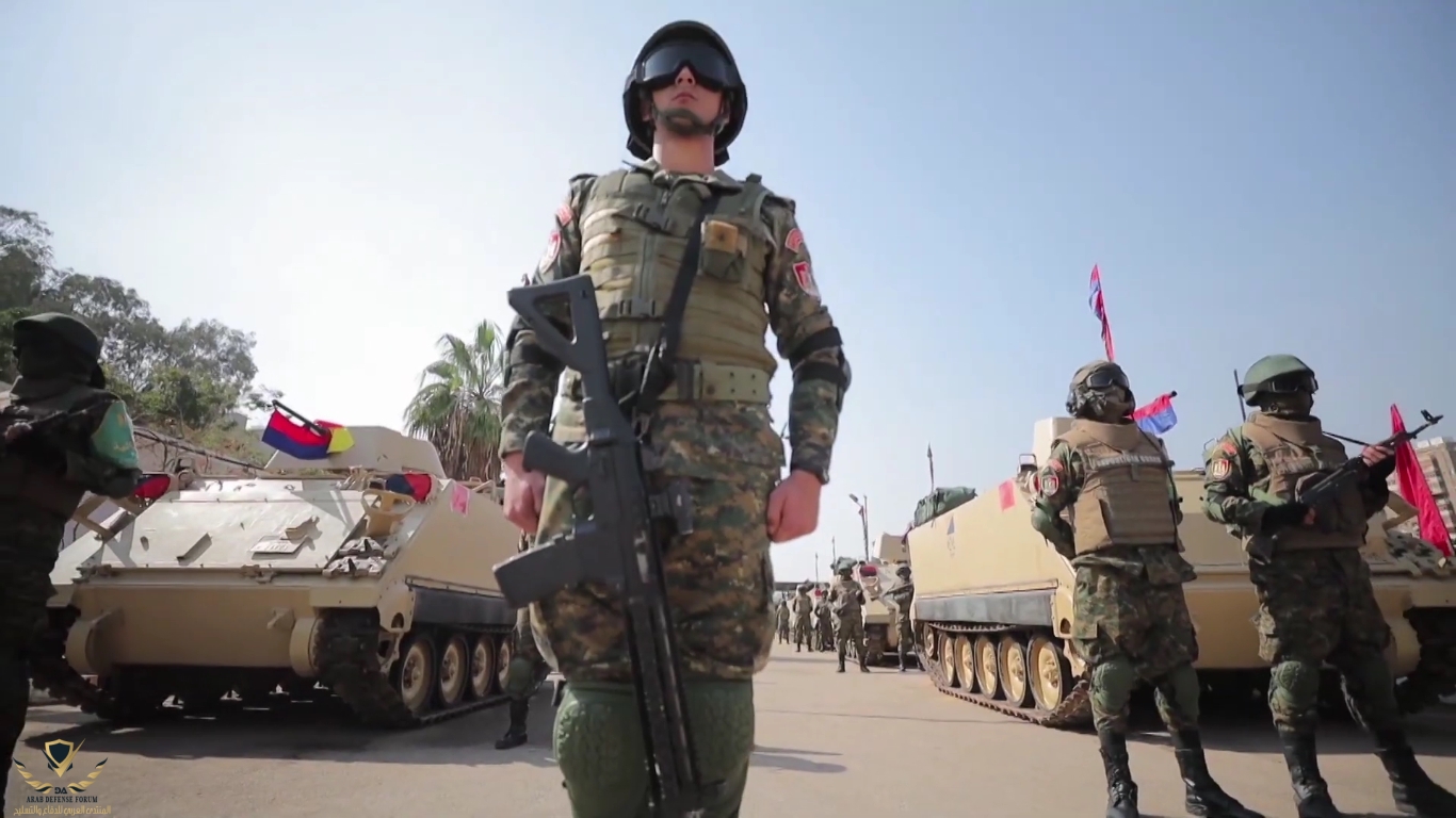  عبد الفتاح السيسي يتفقد مقر مركز قيادة الدولة الاستراتيجي بالعاصمة الإدارية الجديدة[(004128)2...JPG