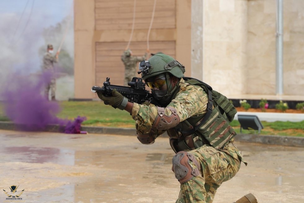 EnWaFCbW8AIe-GN.jpg