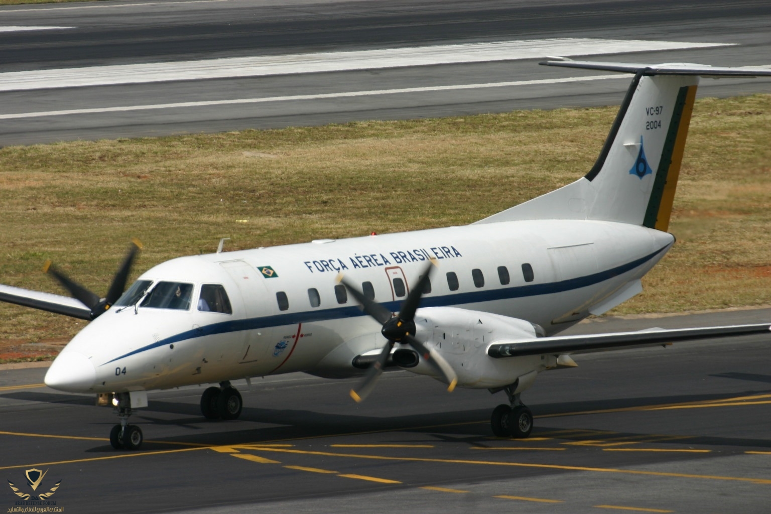 2004_Embraer_Emb.120_(_VC-97_)_Forca_Aerea_Brasileira_(7378443306).jpg