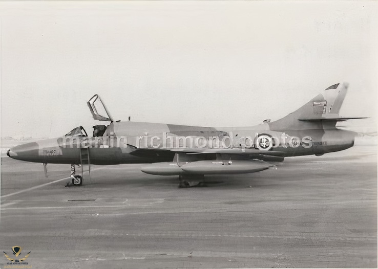 Hawker-Hunter-T7-Royal-Saudi-Air-Force-RAF_auto_x2.jpg