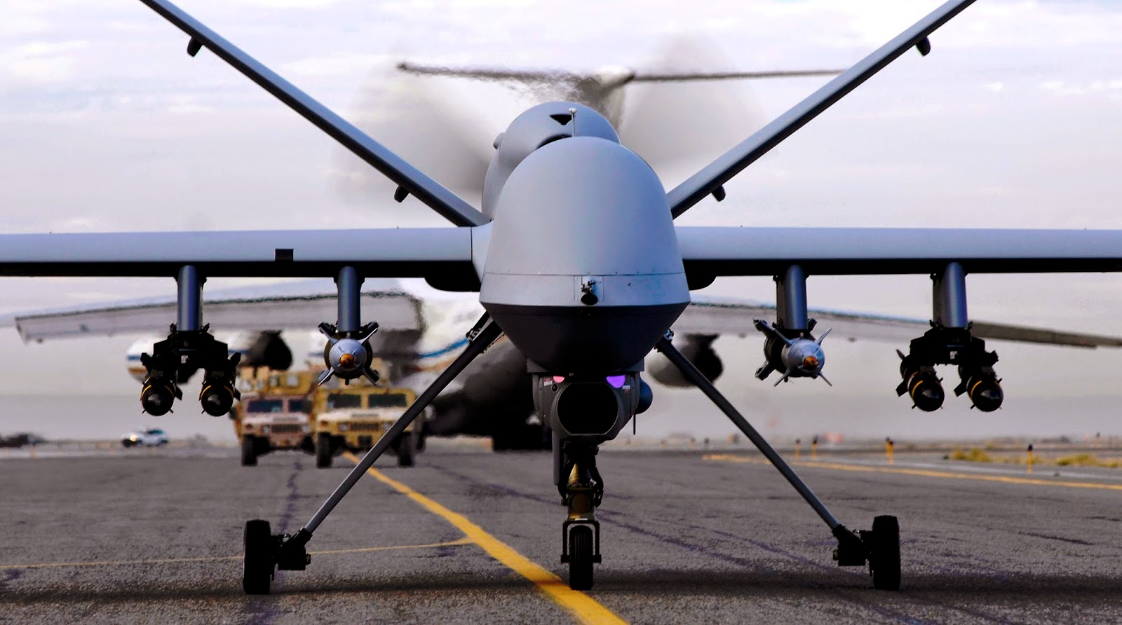UAV - MQ-9_Reaper_taxis.jpg