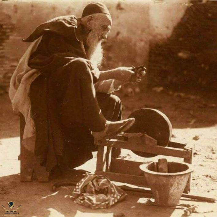 حرفي-يهودي-مغربي.jpg