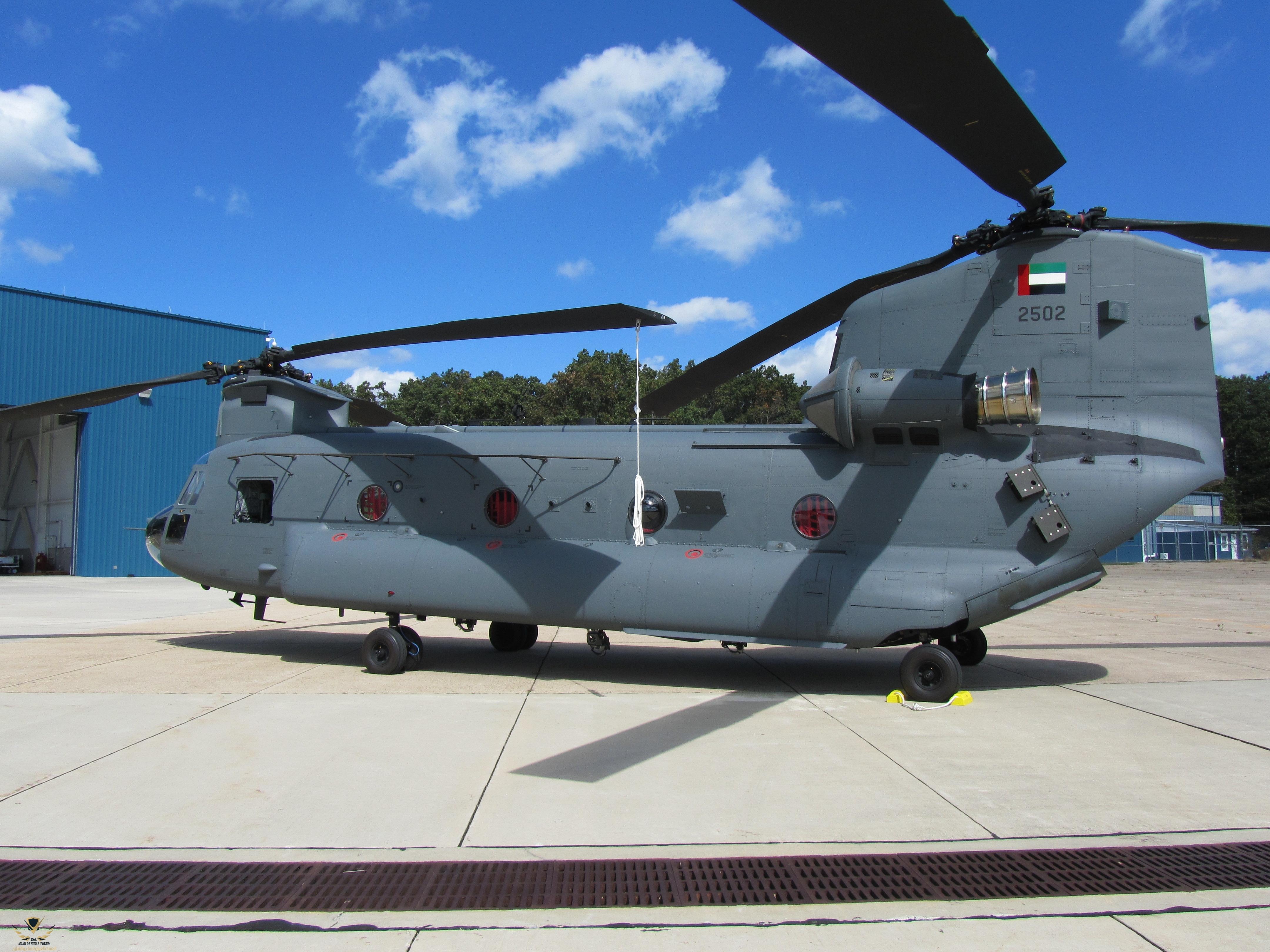 UAE_CH-47F_Chinook_helicopter_Millville_2502_Master.jpg