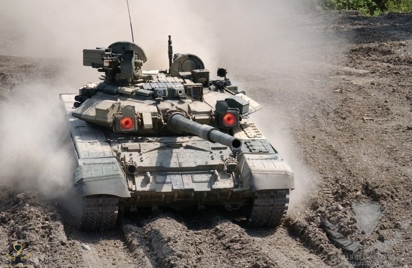 مصر-تتعاقد-على-400-دبابة-T-90S.jpg