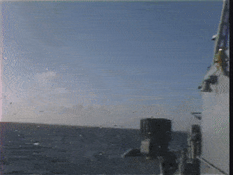 متحلاكة.gif