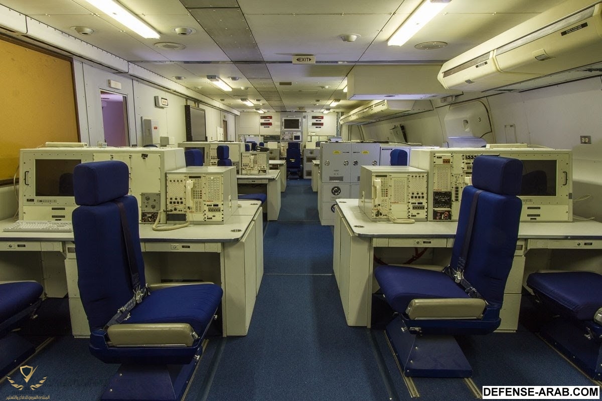 Guided-Tour-Inside-the-E-4B-NAOC-Doomsday-Plane.jpg
