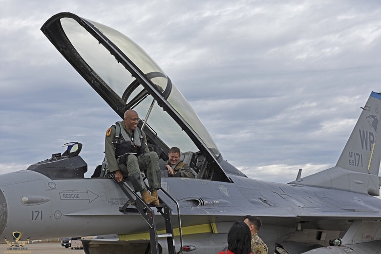 General_Charles_Q._Brown_Jr._flying_an_F-16_Fighting_Falcon.jpg