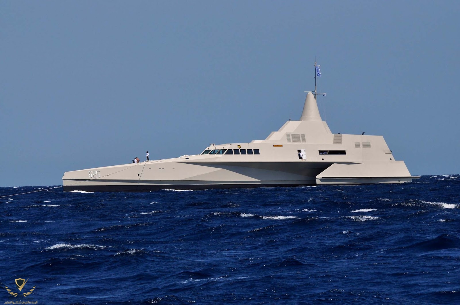 63m Fast MissileTrimaran Patrol Vessel - in.jpg