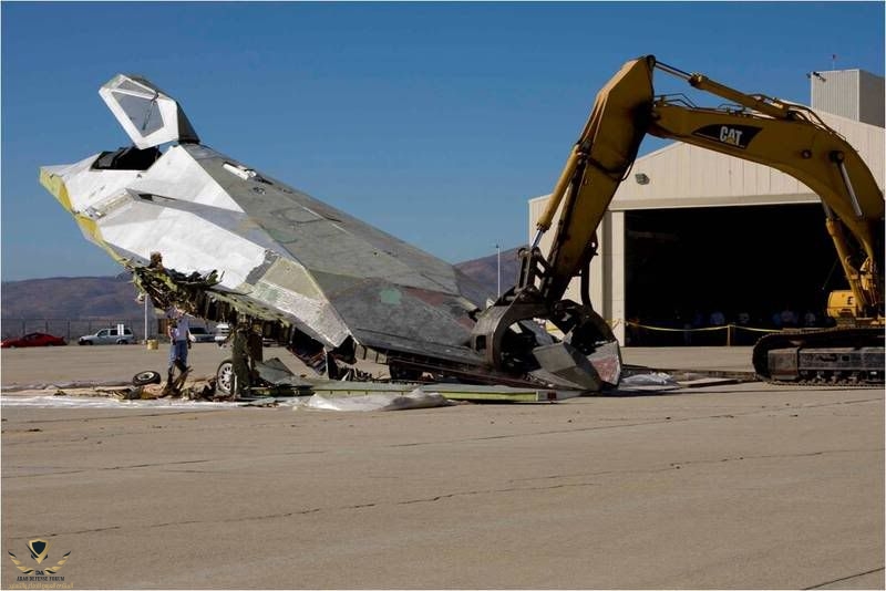 Why Is The 'Retired' F-117 Nighthawk Still Flying_.jpeg