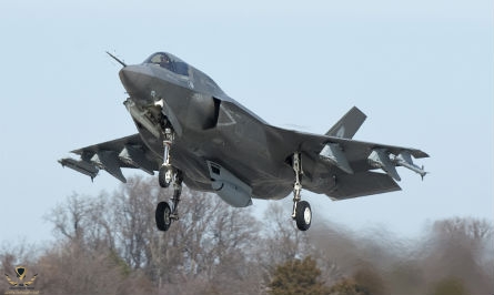 f-35b-with-gun-pod-lockheed-martin_44587.jpg