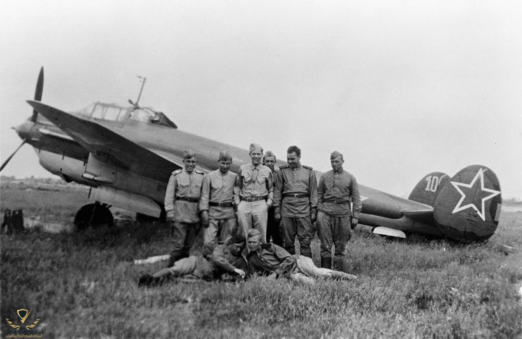 Petlyakov_Pe-2_at_Poltava,_Russia.jpg