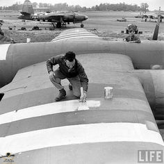 b04beedc388dba181b68cd6891c343ee--d-day--military-aircraft.jpg