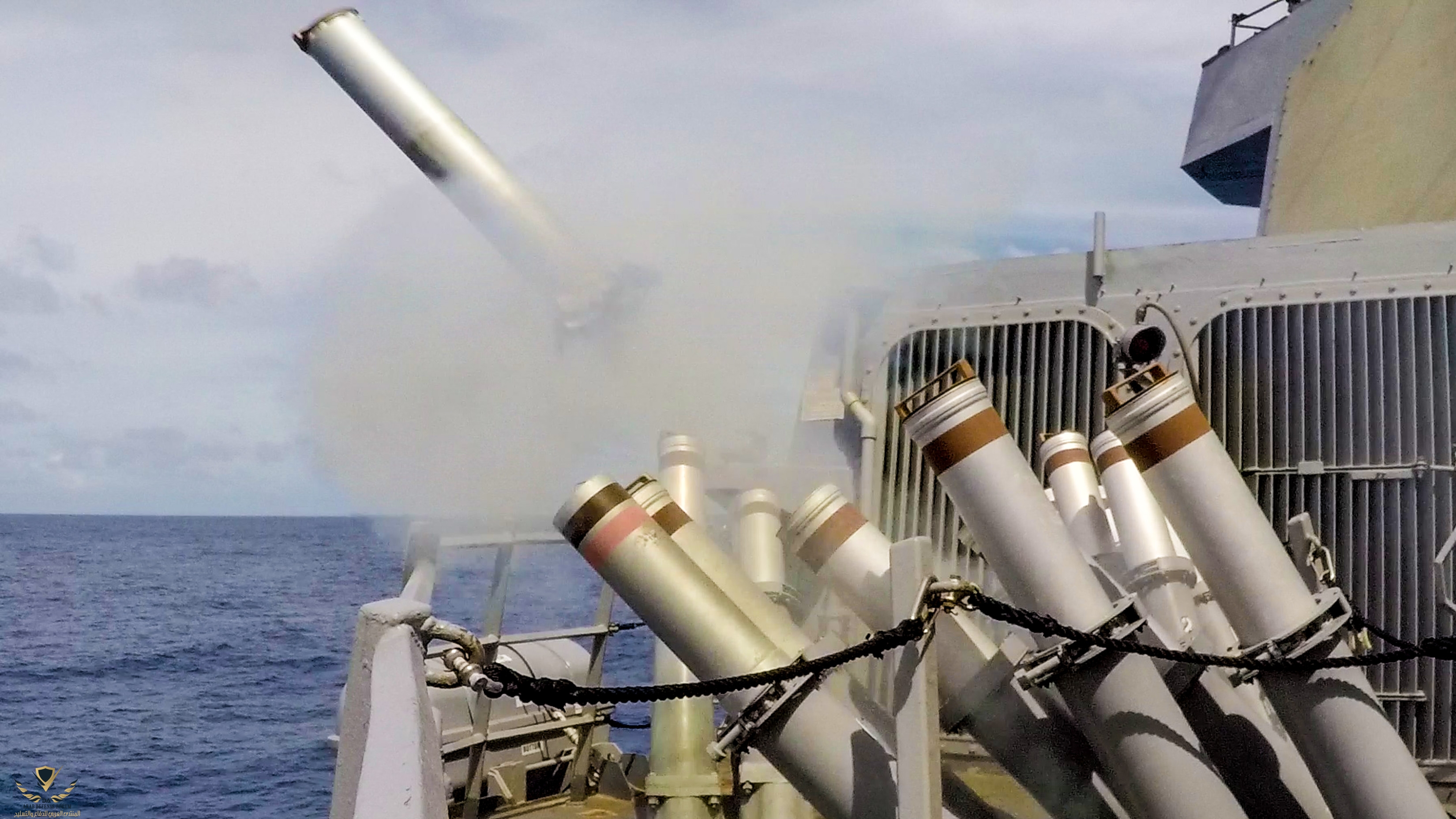 Mark_36_SRBOC_on_USS_Barry.jpg