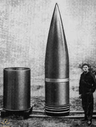 The Heavy Gustav, Hitler and generals inspecting the largest caliber rifled weapon ever used ...jpeg