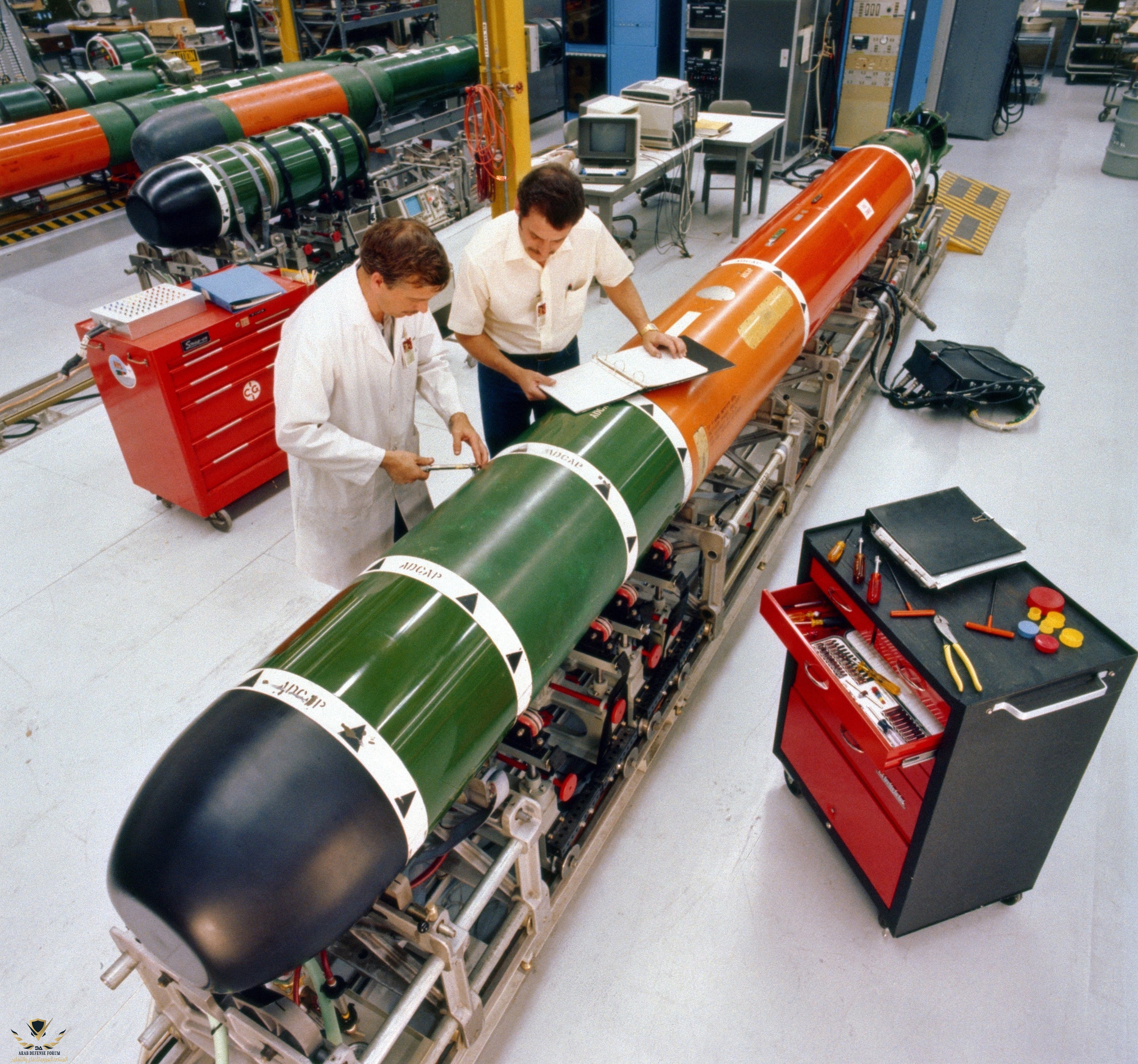 Mk_48_torpedo_maintenance_1982.jpg