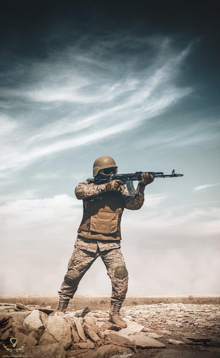 E1RWzjwVEAczrm4.jpg