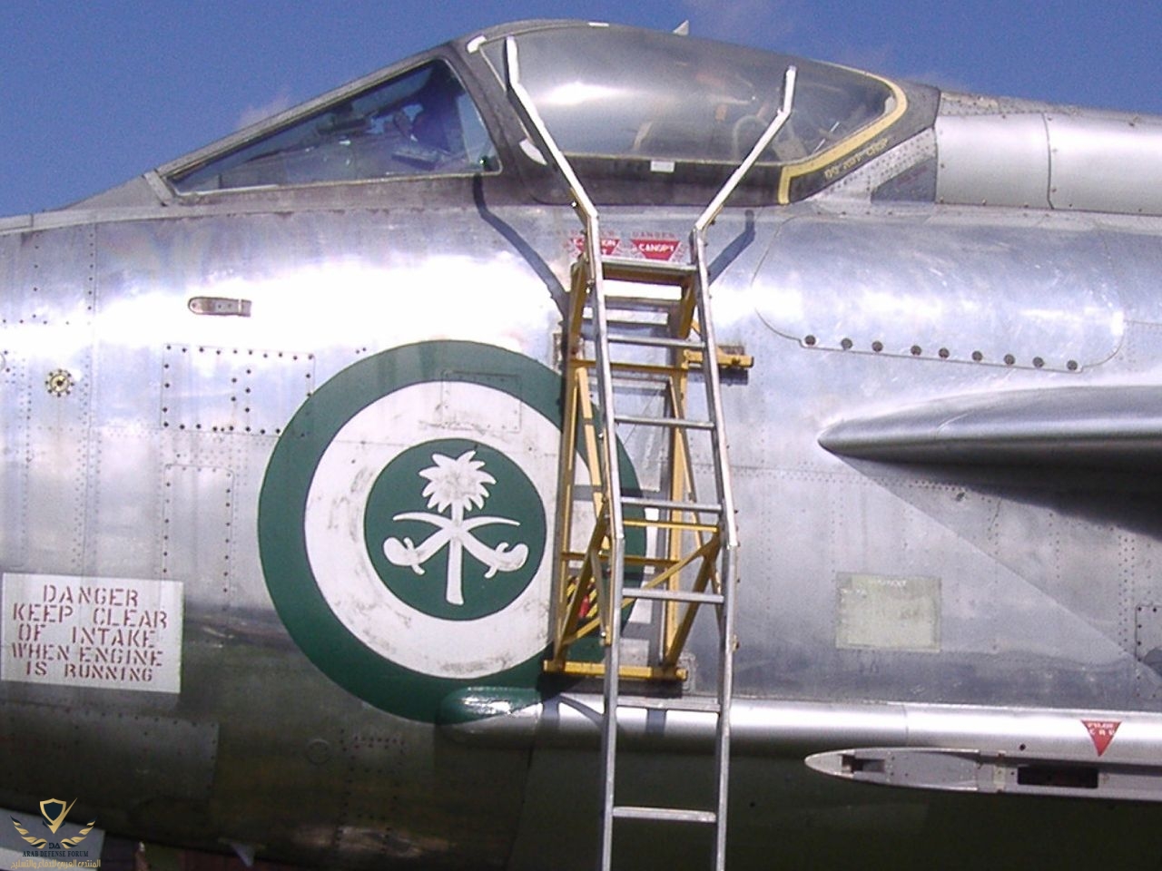 1280px-English_Electric_Lightning_at_Norwich_Aviation_Mus_28Aug07.jpg