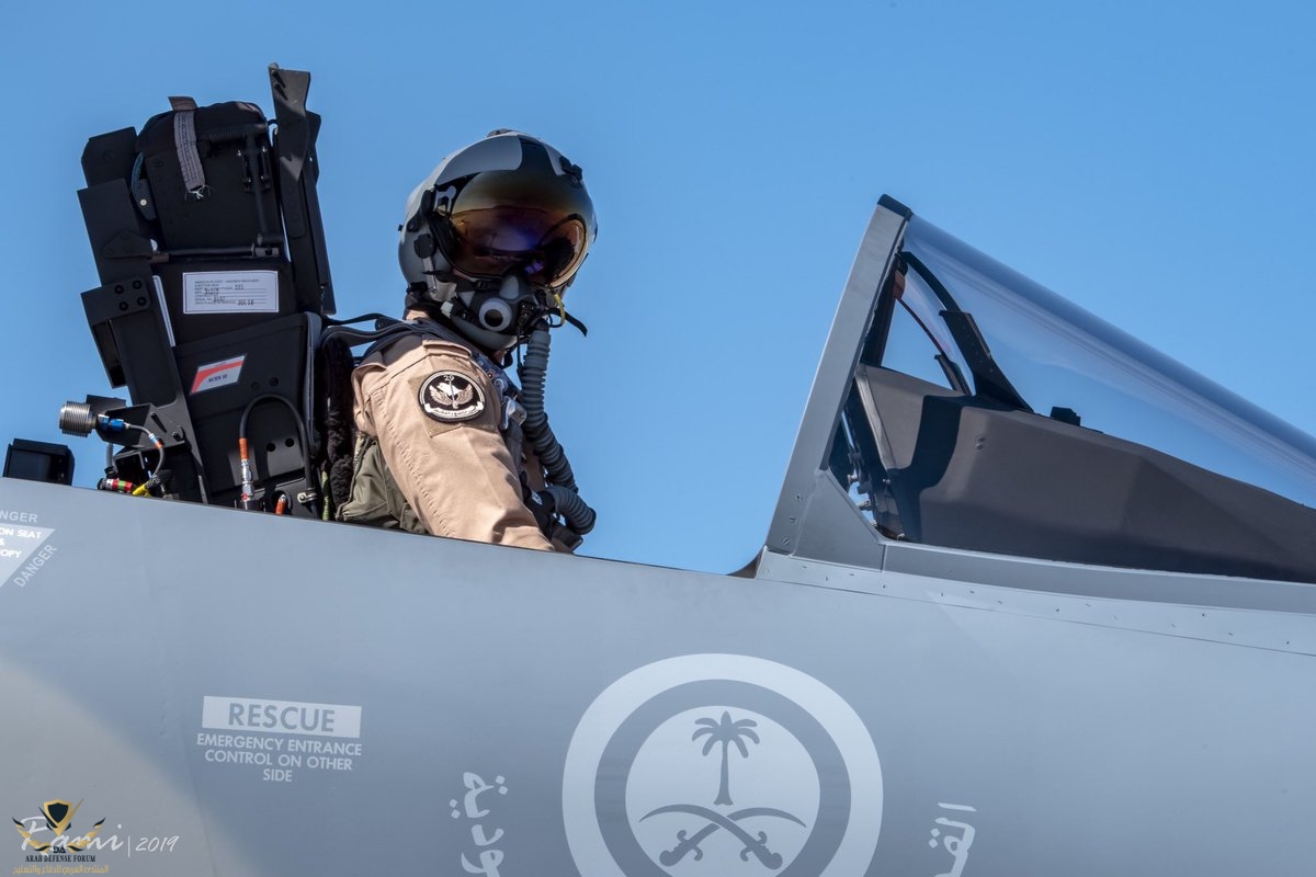 EA5zC3DX4Ac5LCG.jpg