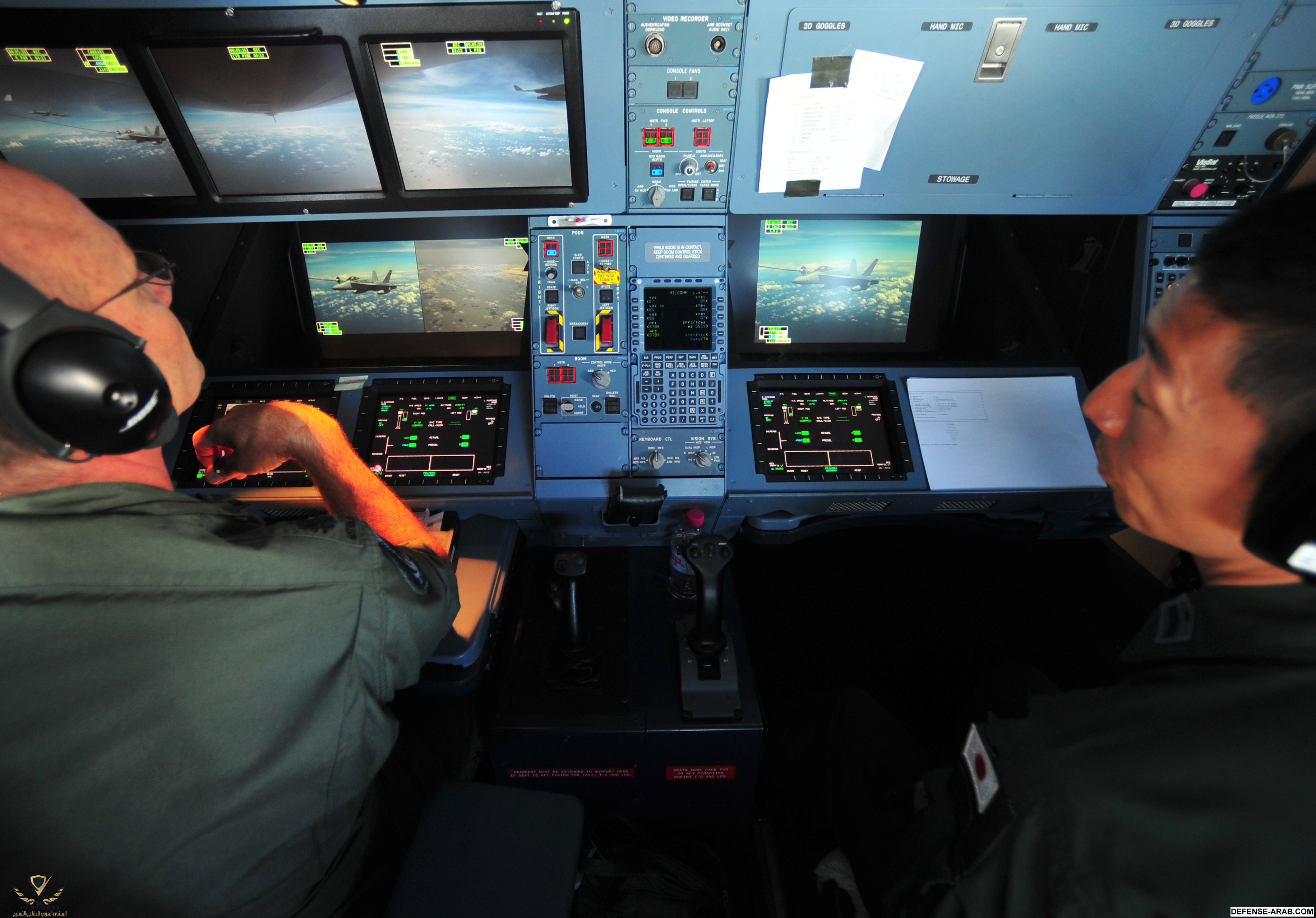 Refeuling_terminal_in_a_RAAF_KC-30.jpg