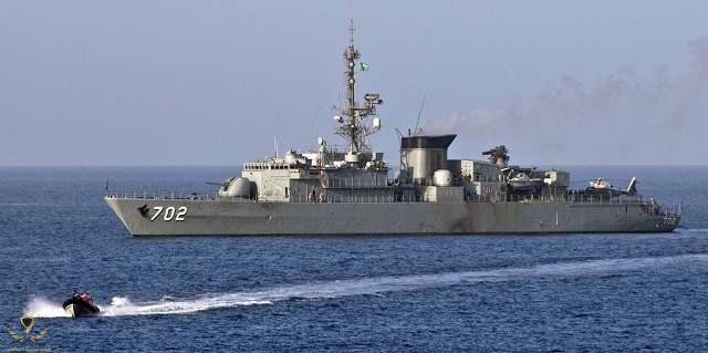 Royal_Saudi_Navy_Al_Madinah-class_Frigate_2(1).jpg