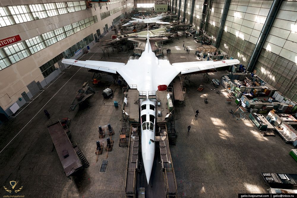 New Tu-160 are Born [1000 x 667].jpeg
