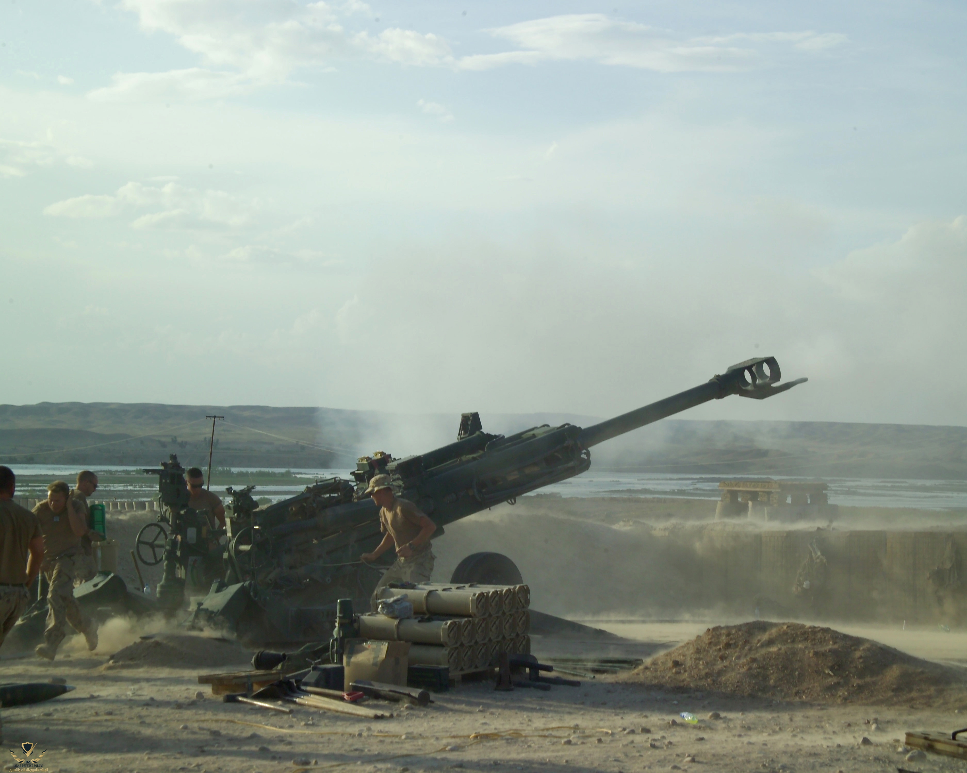 M777_Howitzer_Helmand_April2007.JPEG