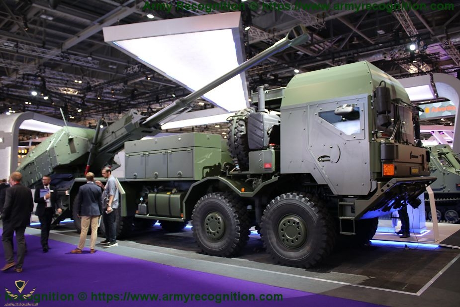 BAE_Systems_new_ARCHER_155mm_self-propelled_howitzer_based_on_8x8_MAN_truck_chassis_DSEI_2019_...jpg