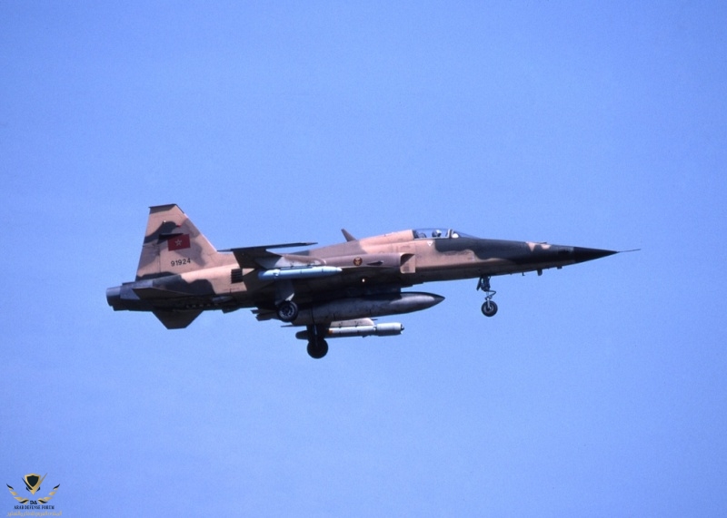 f-5e_m10.jpg